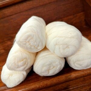 Vintage white Baby Yarn 100% Nylon 3 ply - 5 skiens +, approximately 275g weight